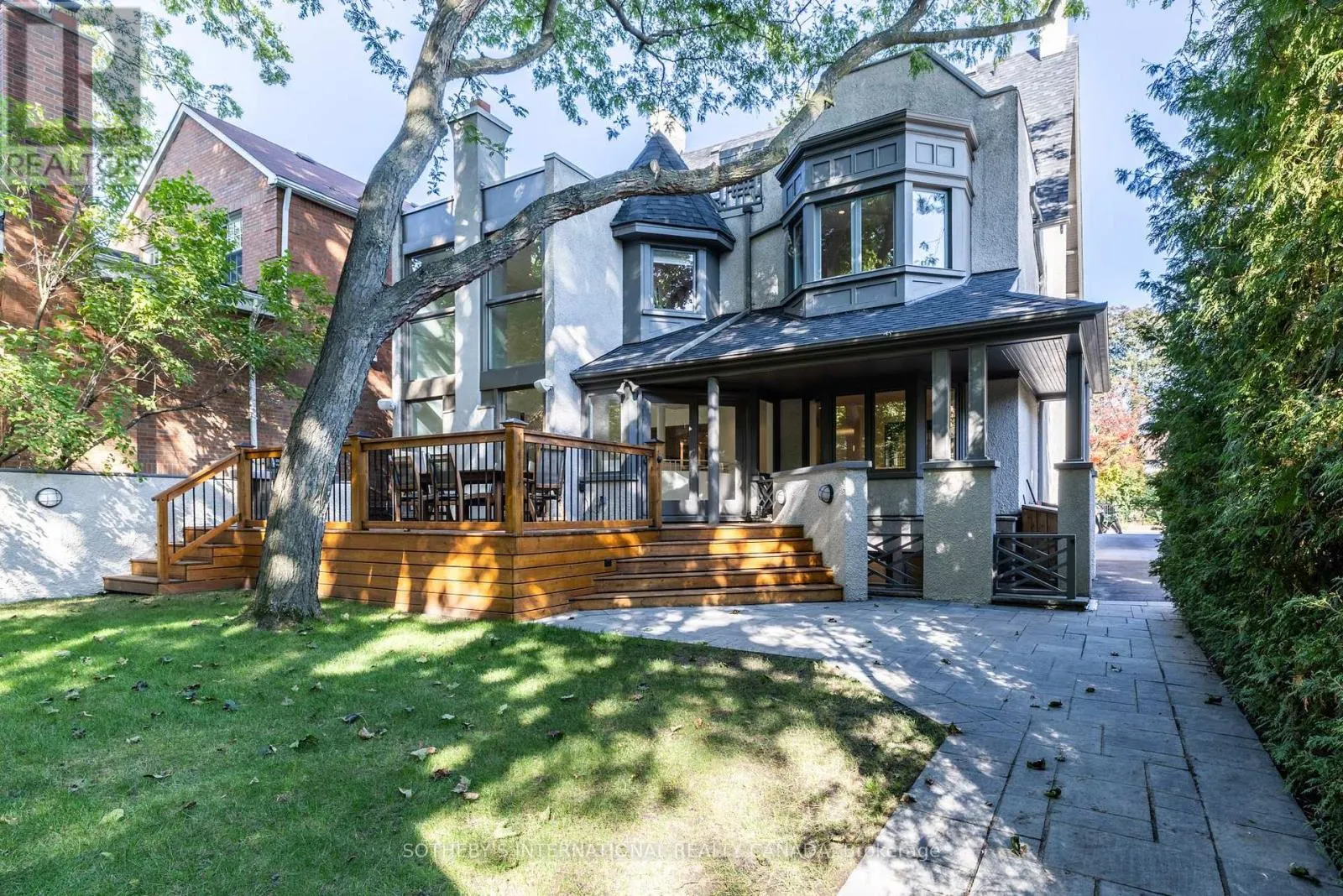74 INGLEWOOD DRIVE