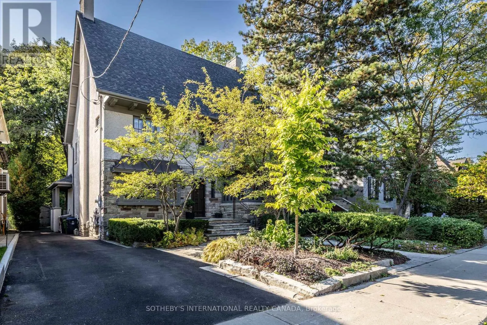 74 INGLEWOOD DRIVE