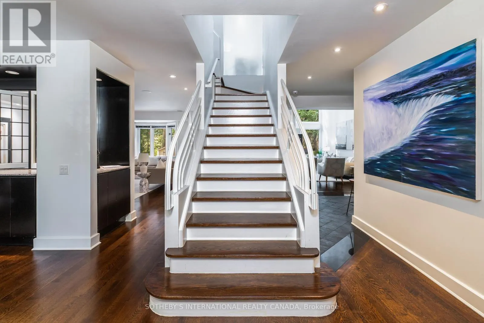 74 INGLEWOOD DRIVE