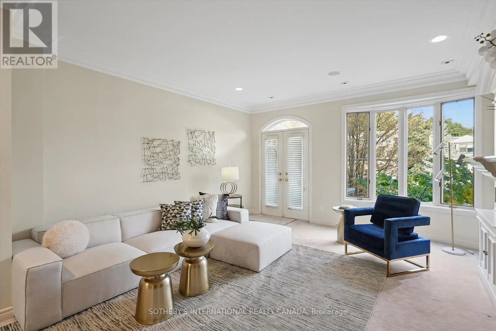 4 - 260 RUSSELL HILL ROAD