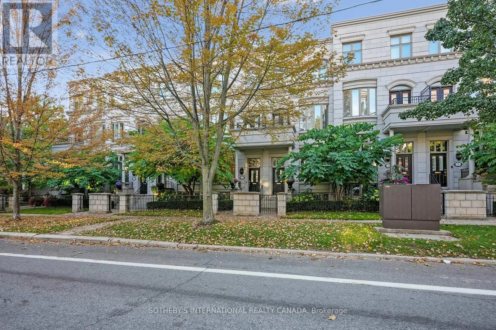 4 - 260 RUSSELL HILL ROAD