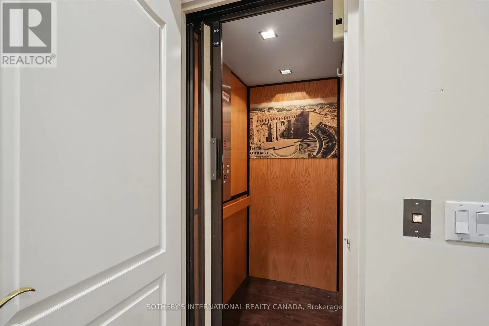 4 - 260 RUSSELL HILL ROAD