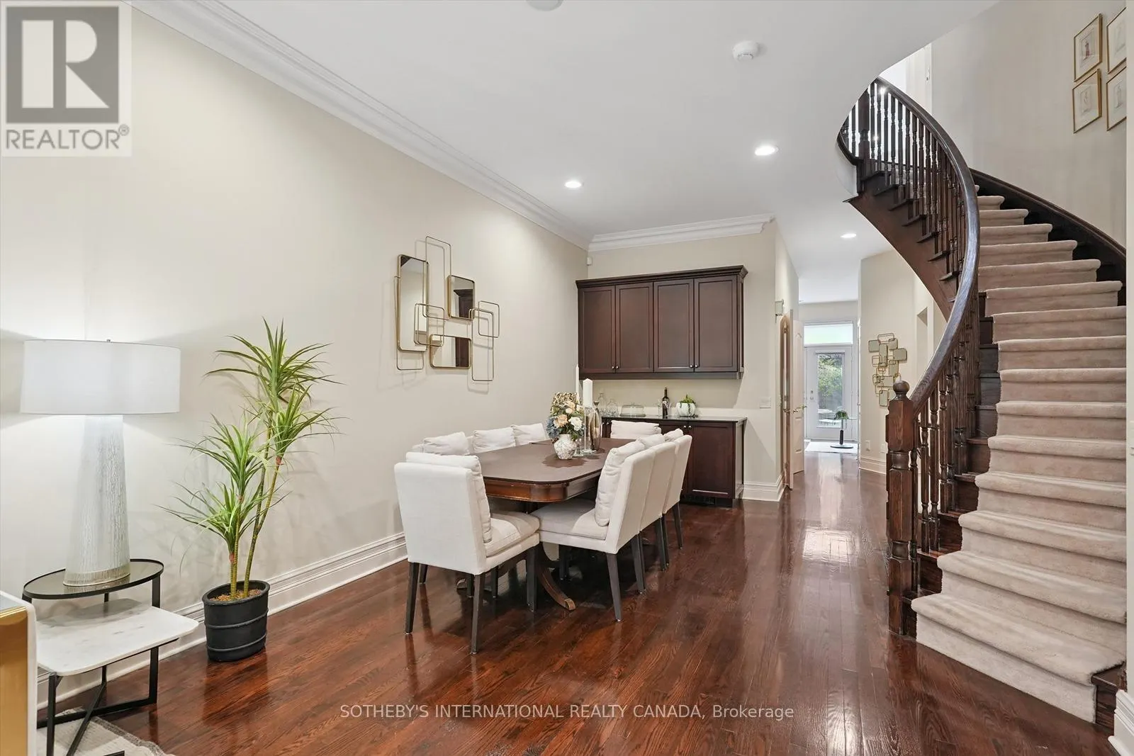 4 - 260 RUSSELL HILL ROAD