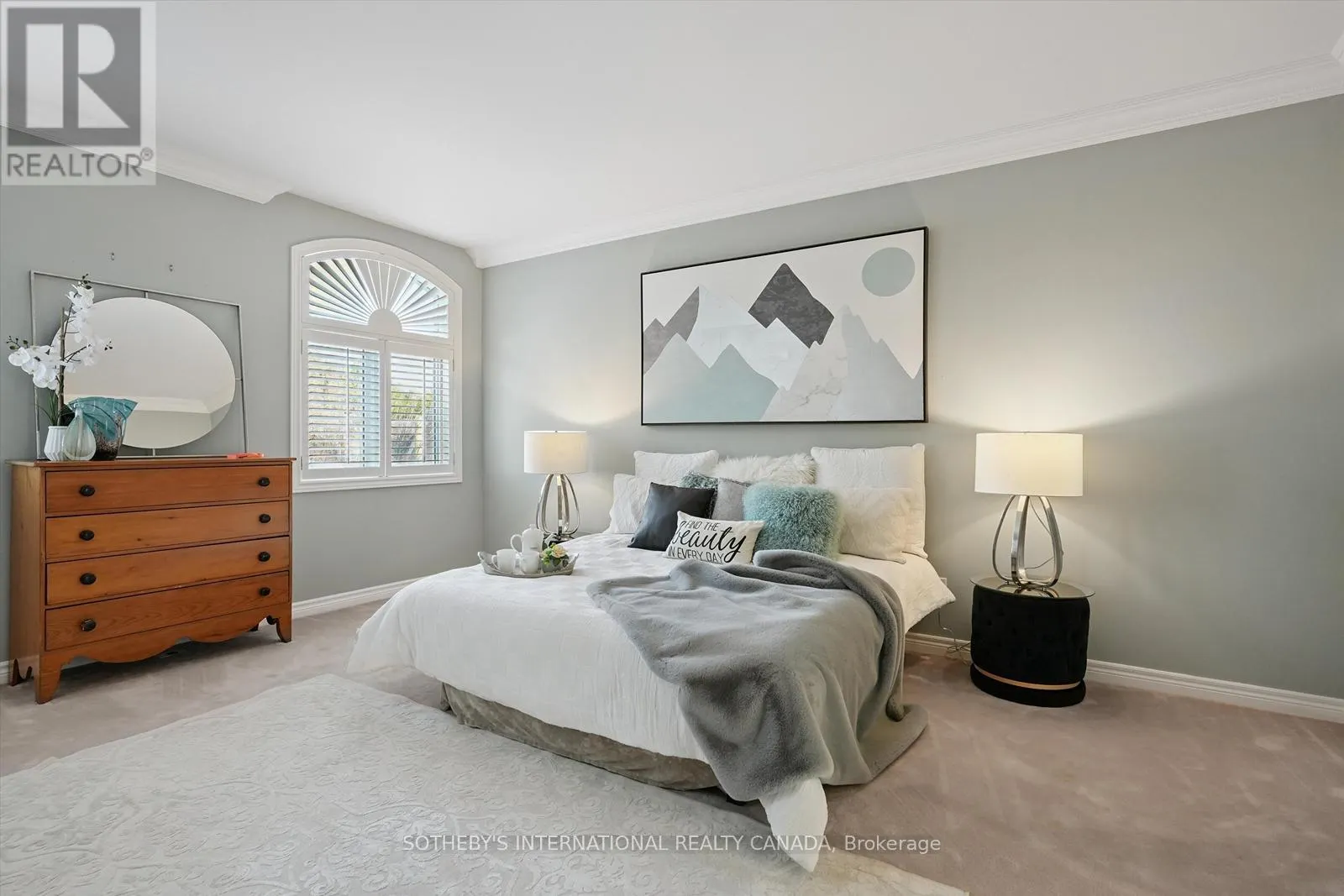 4 - 260 RUSSELL HILL ROAD