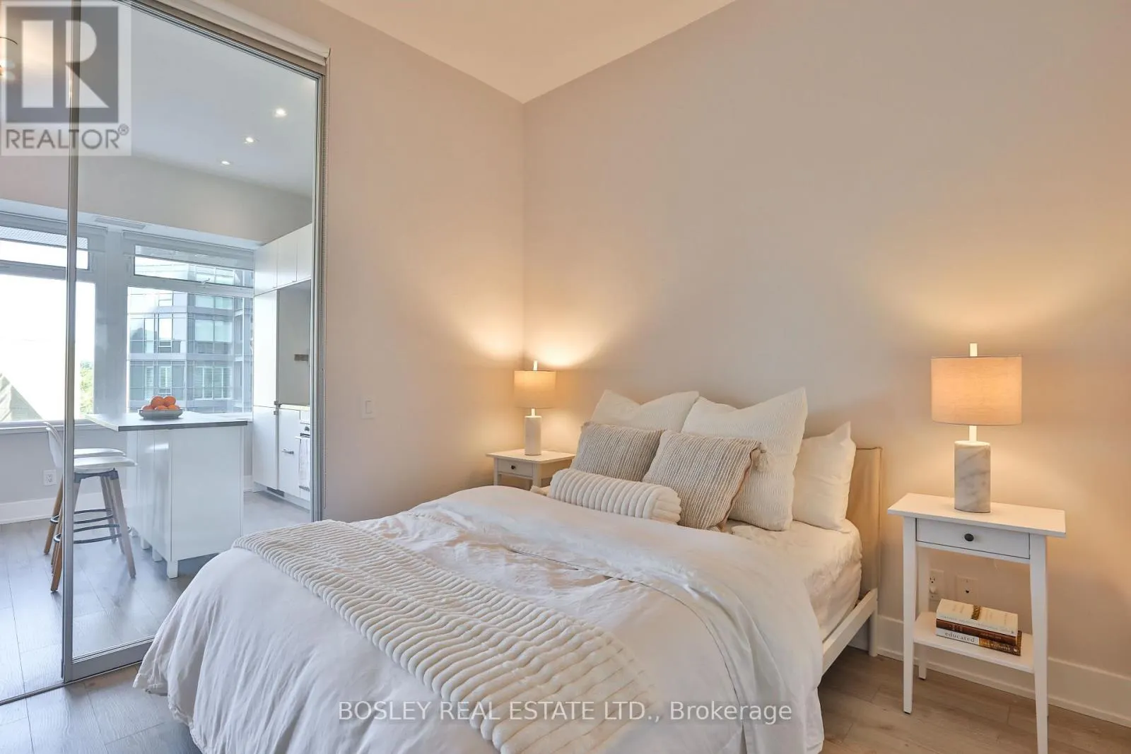 628 - 111 ST. CLAIR AVENUE W