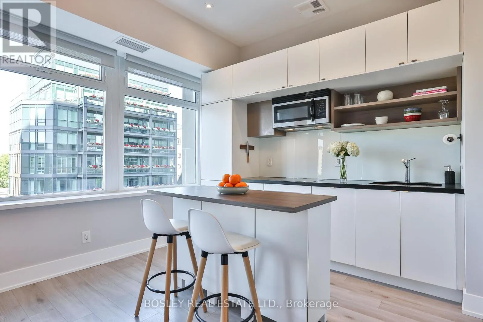 628 - 111 ST. CLAIR AVENUE W
