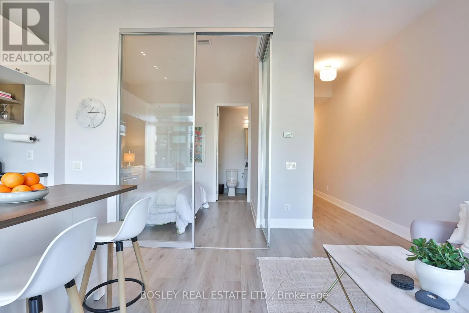 628 - 111 ST. CLAIR AVENUE W