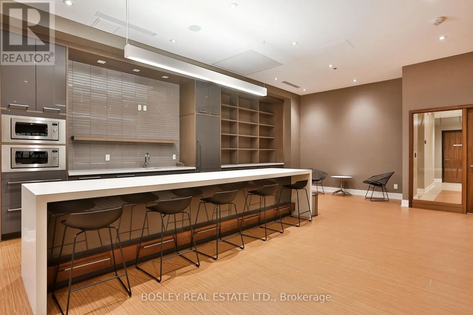 628 - 111 ST. CLAIR AVENUE W