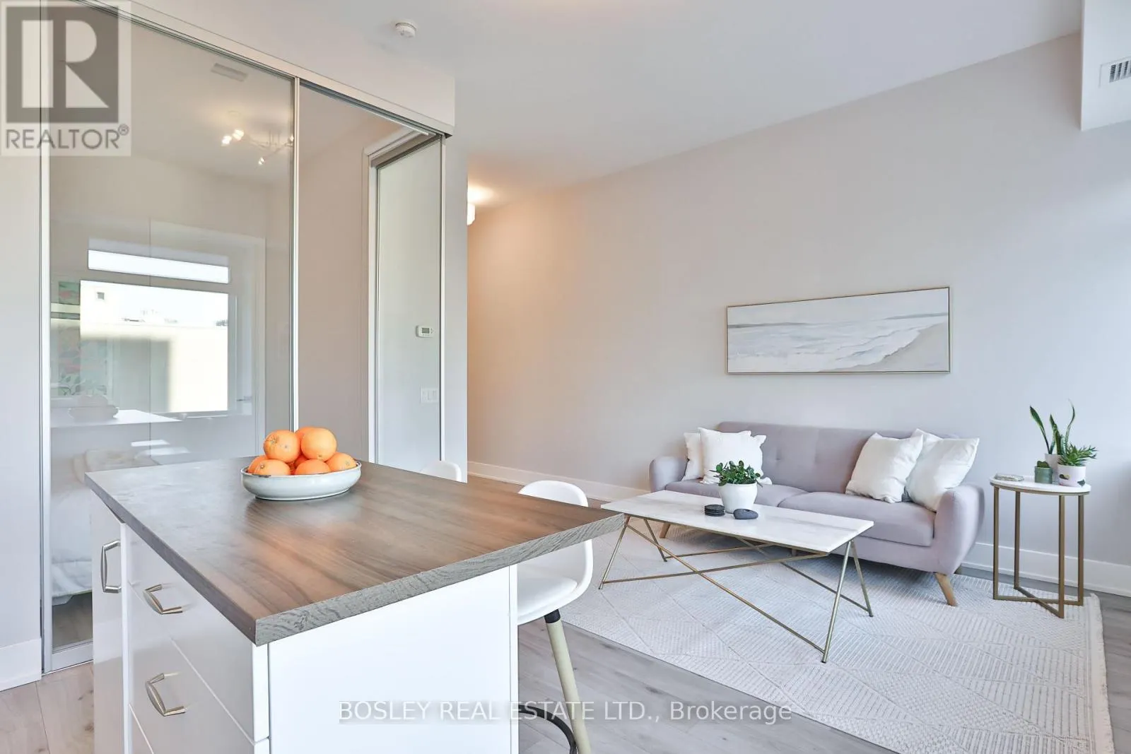 628 - 111 ST. CLAIR AVENUE W