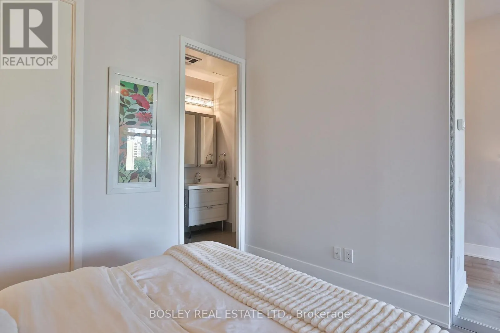 628 - 111 ST. CLAIR AVENUE W