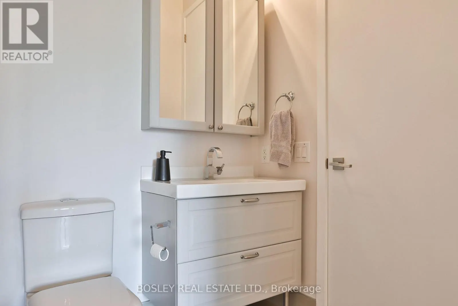 628 - 111 ST. CLAIR AVENUE W