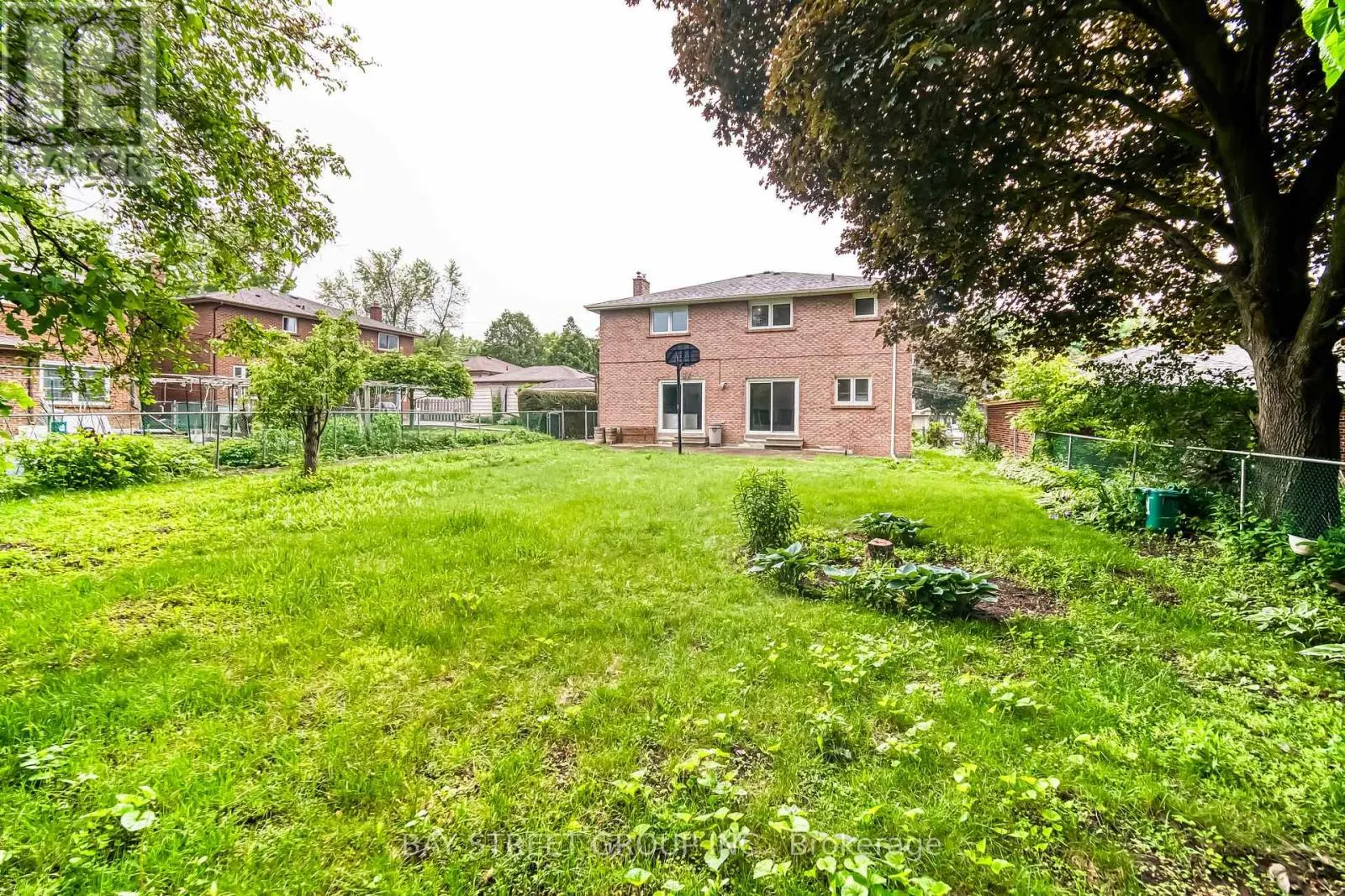 627 CONACHER DRIVE