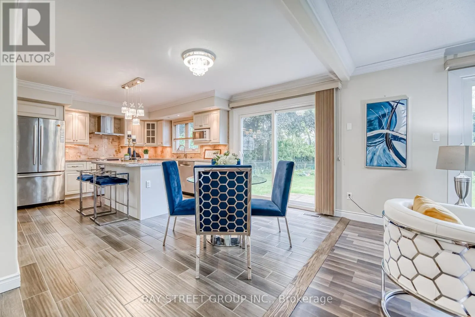 627 CONACHER DRIVE