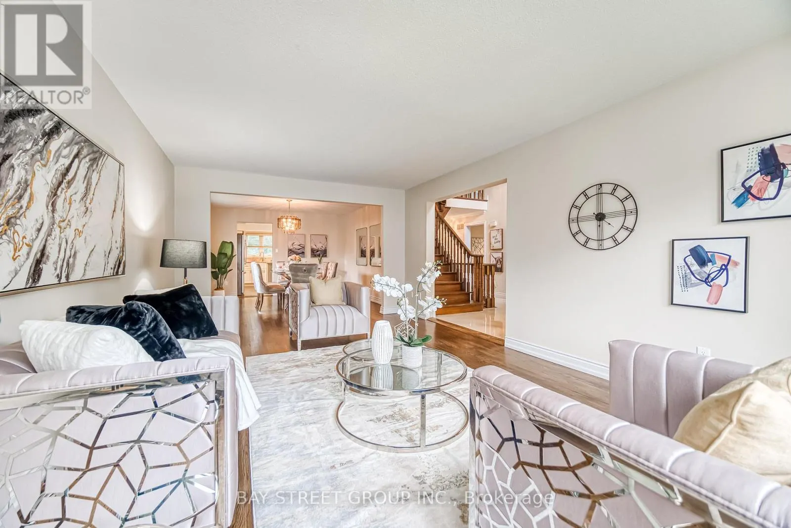 627 CONACHER DRIVE