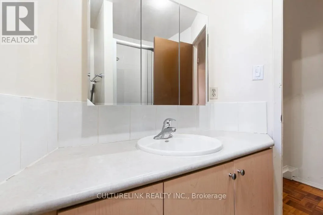 10 CLINTON PLACE