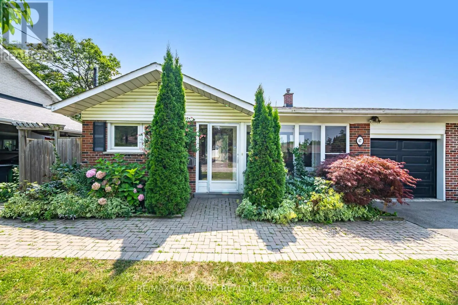 47 MARTHCLARE AVENUE