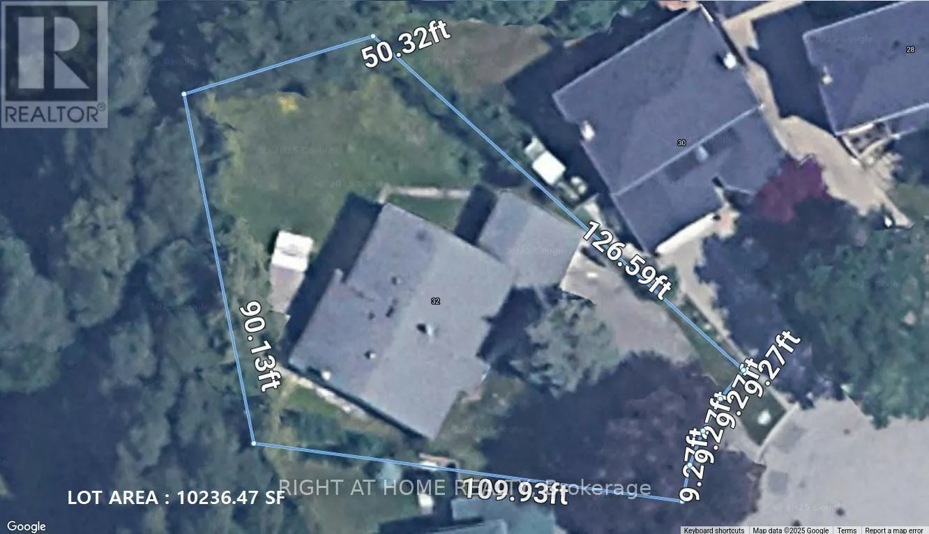 32 DONNA COURT