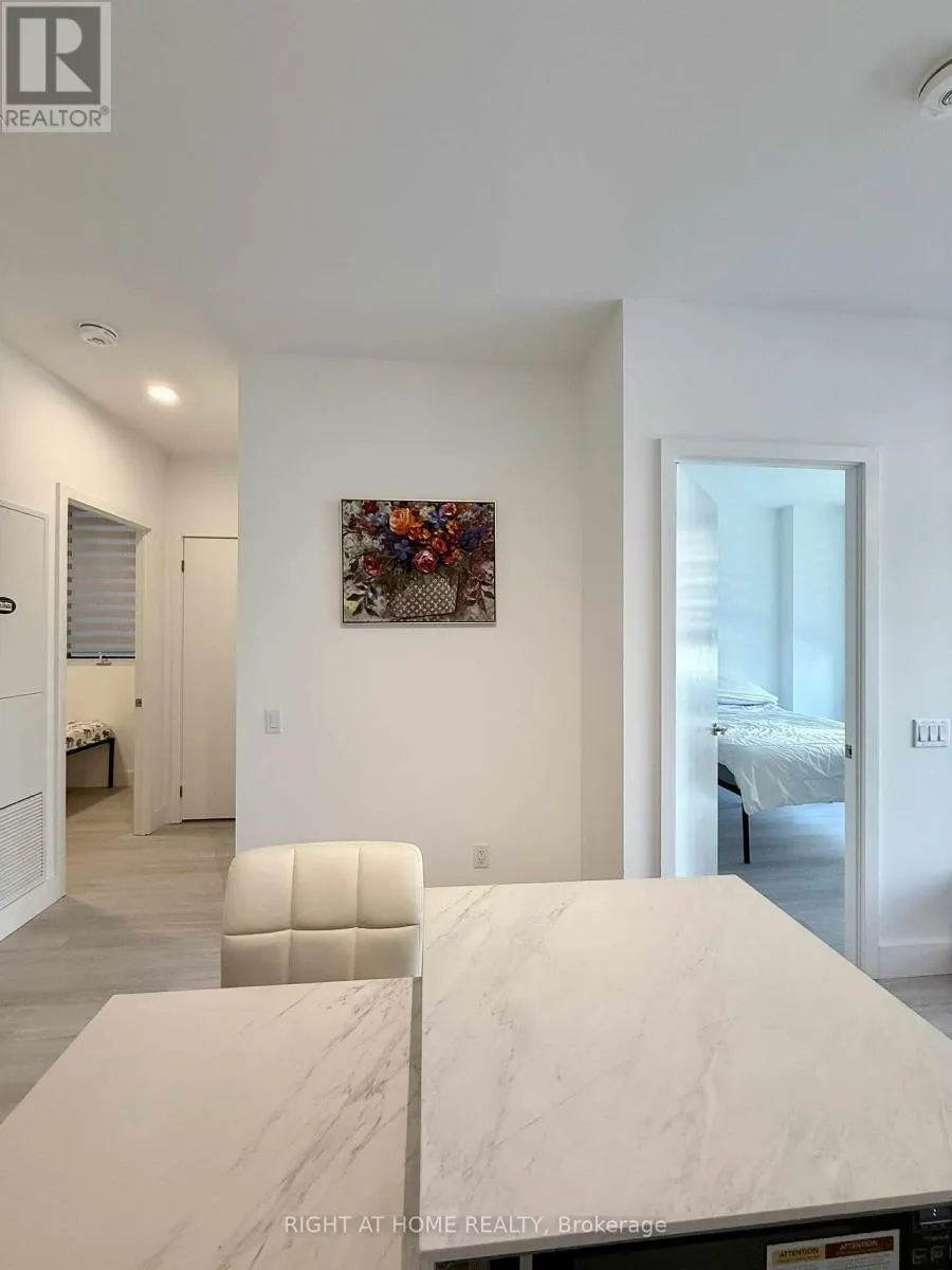 227 - 6 GREENBRIAR ROAD
