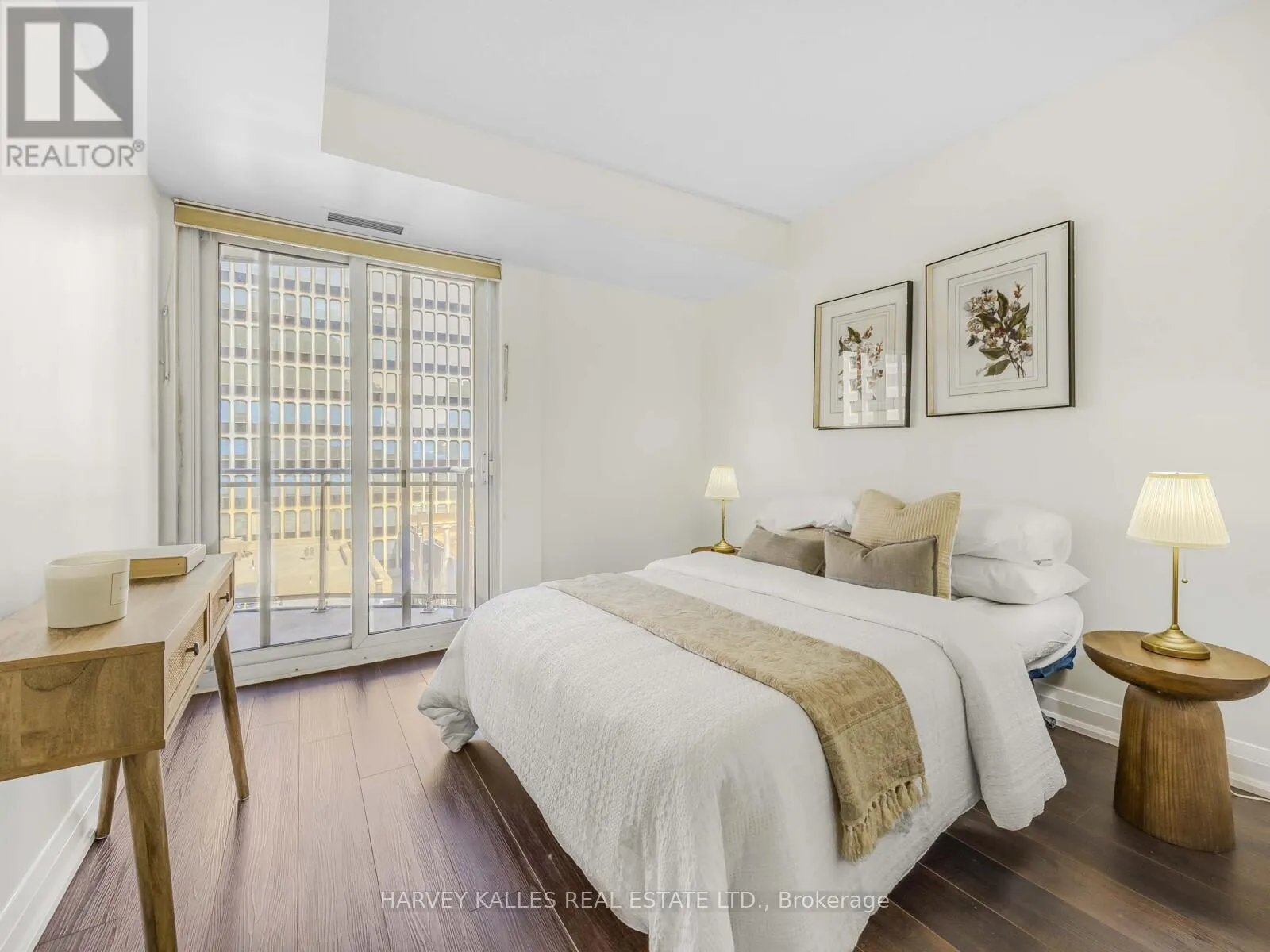 606 - 1430 YONGE STREET