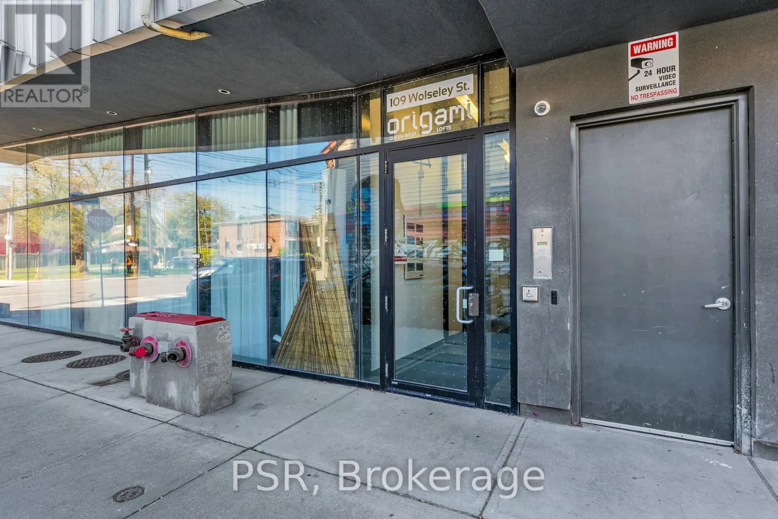 502 - 109 WOLSELEY STREET