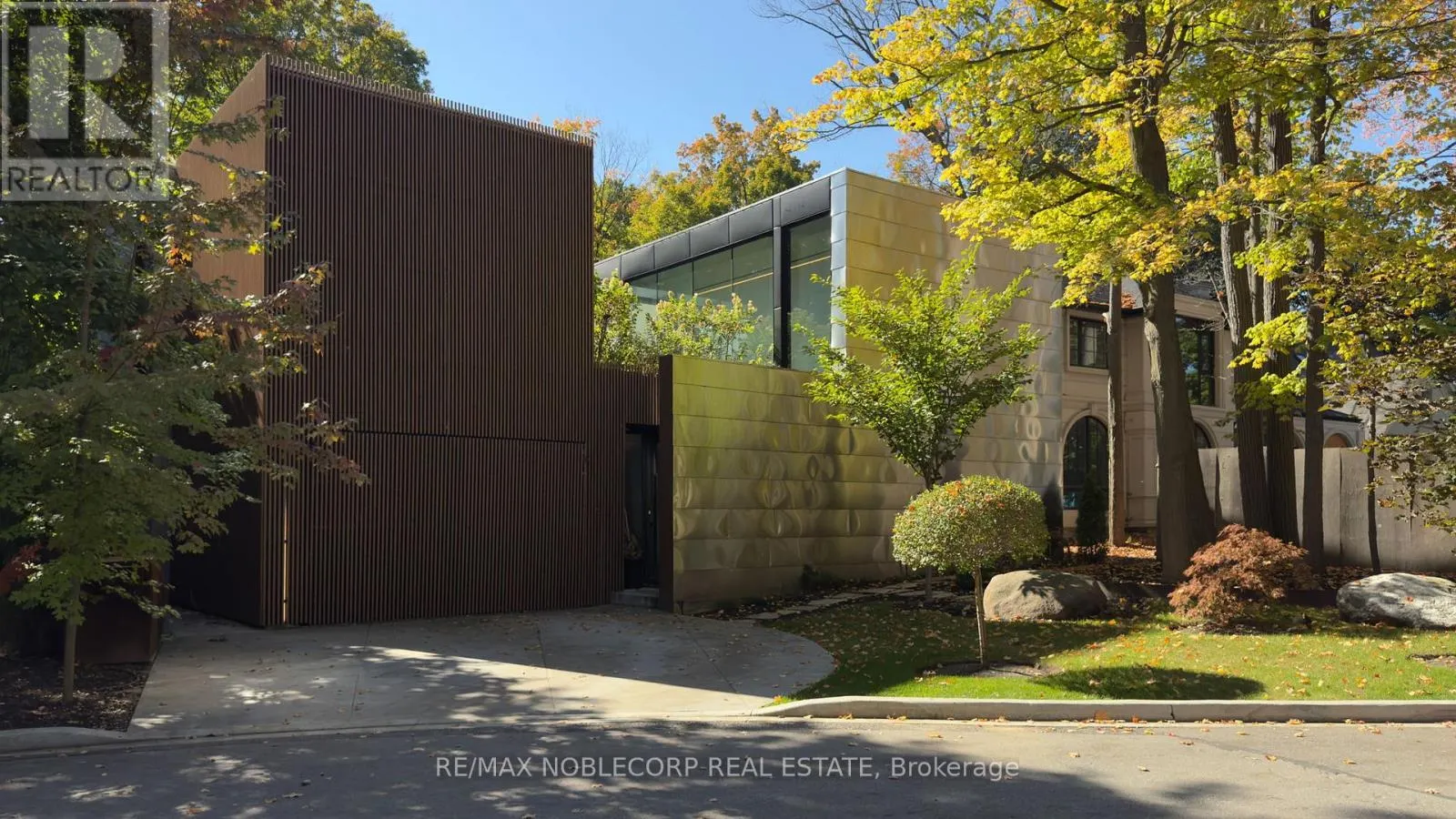 7 WAXWING PLACE