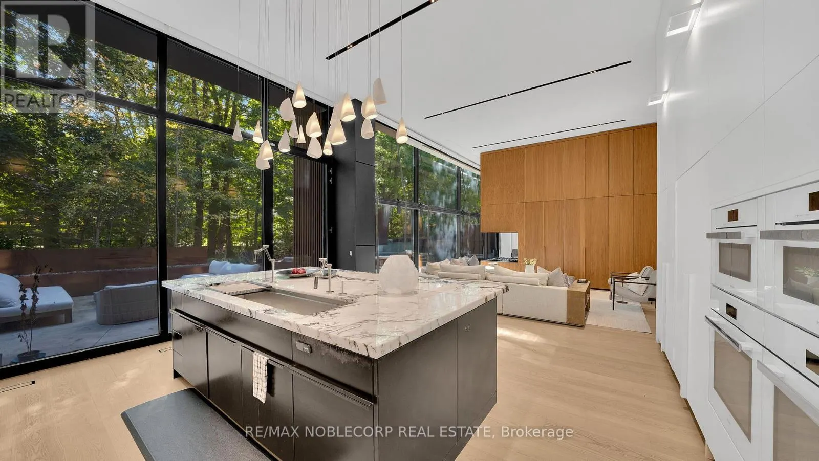 7 WAXWING PLACE