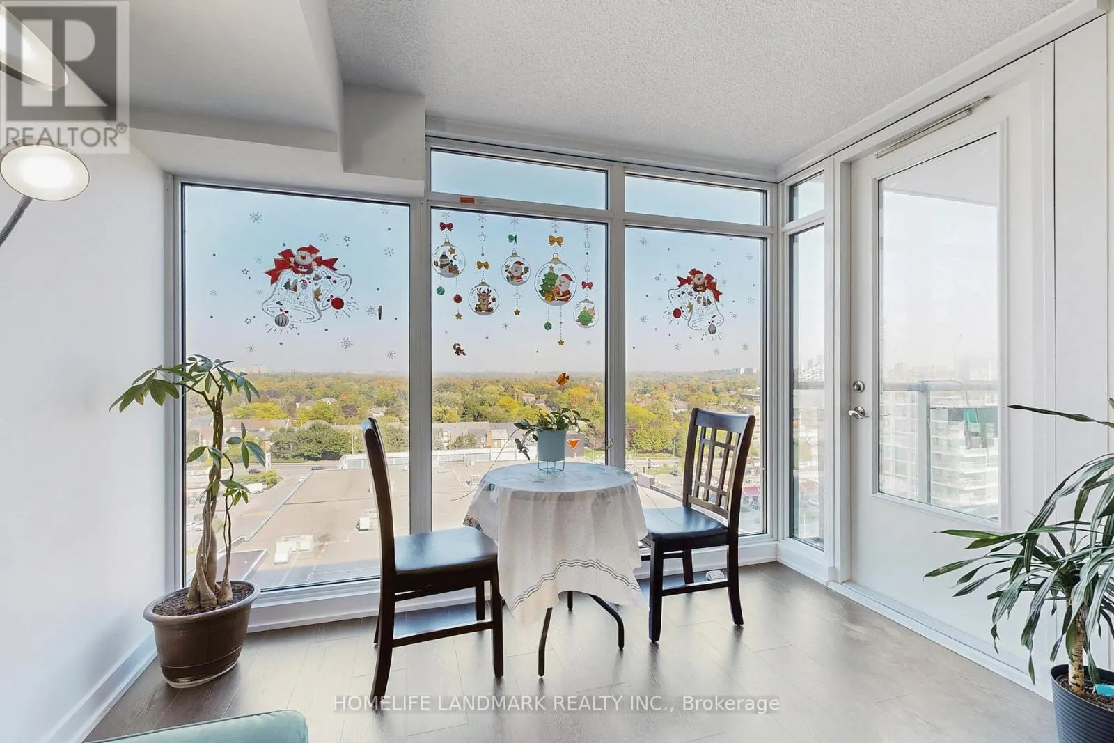 1509 - 72 ESTHER SHINER BOULEVARD
