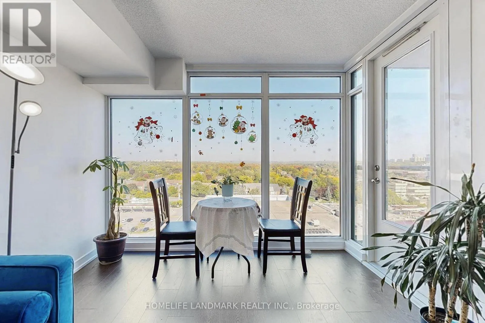 1509 - 72 ESTHER SHINER BOULEVARD