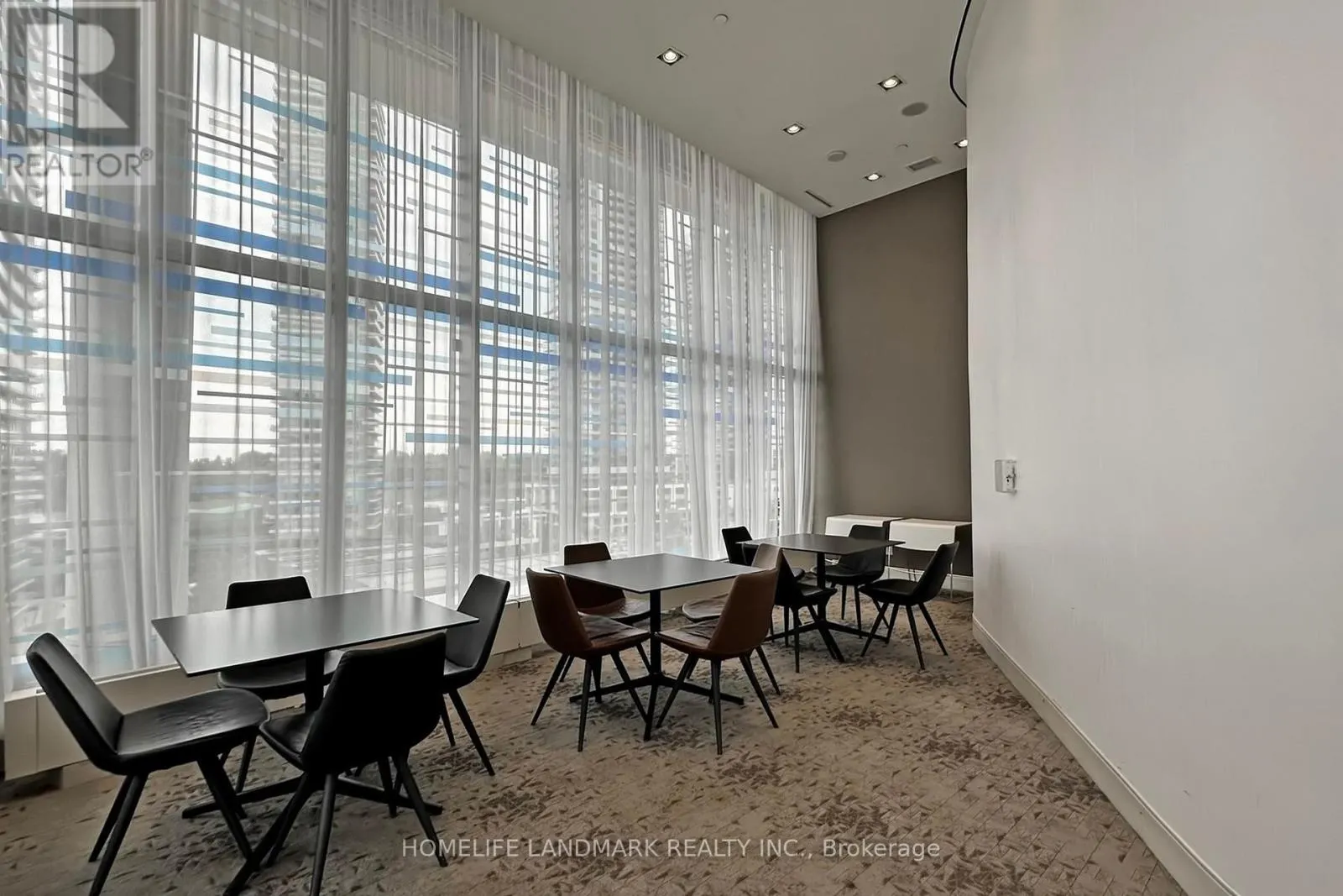 1509 - 72 ESTHER SHINER BOULEVARD
