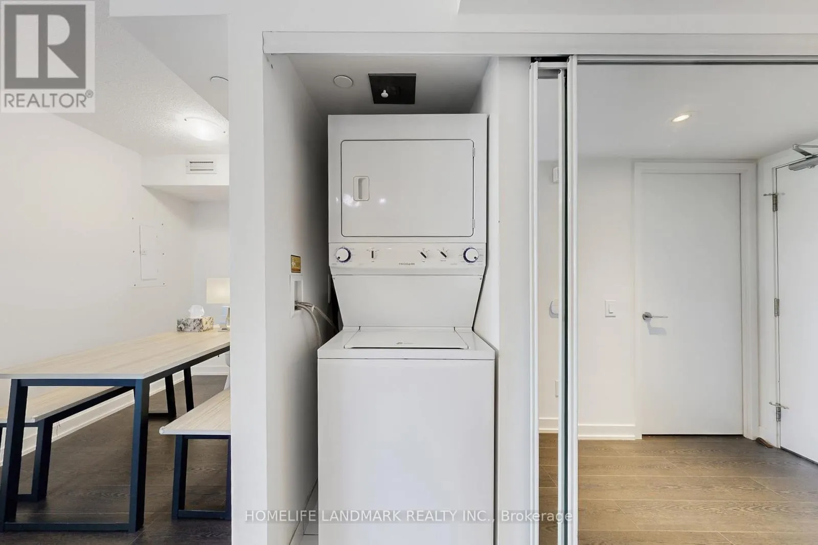 1509 - 72 ESTHER SHINER BOULEVARD