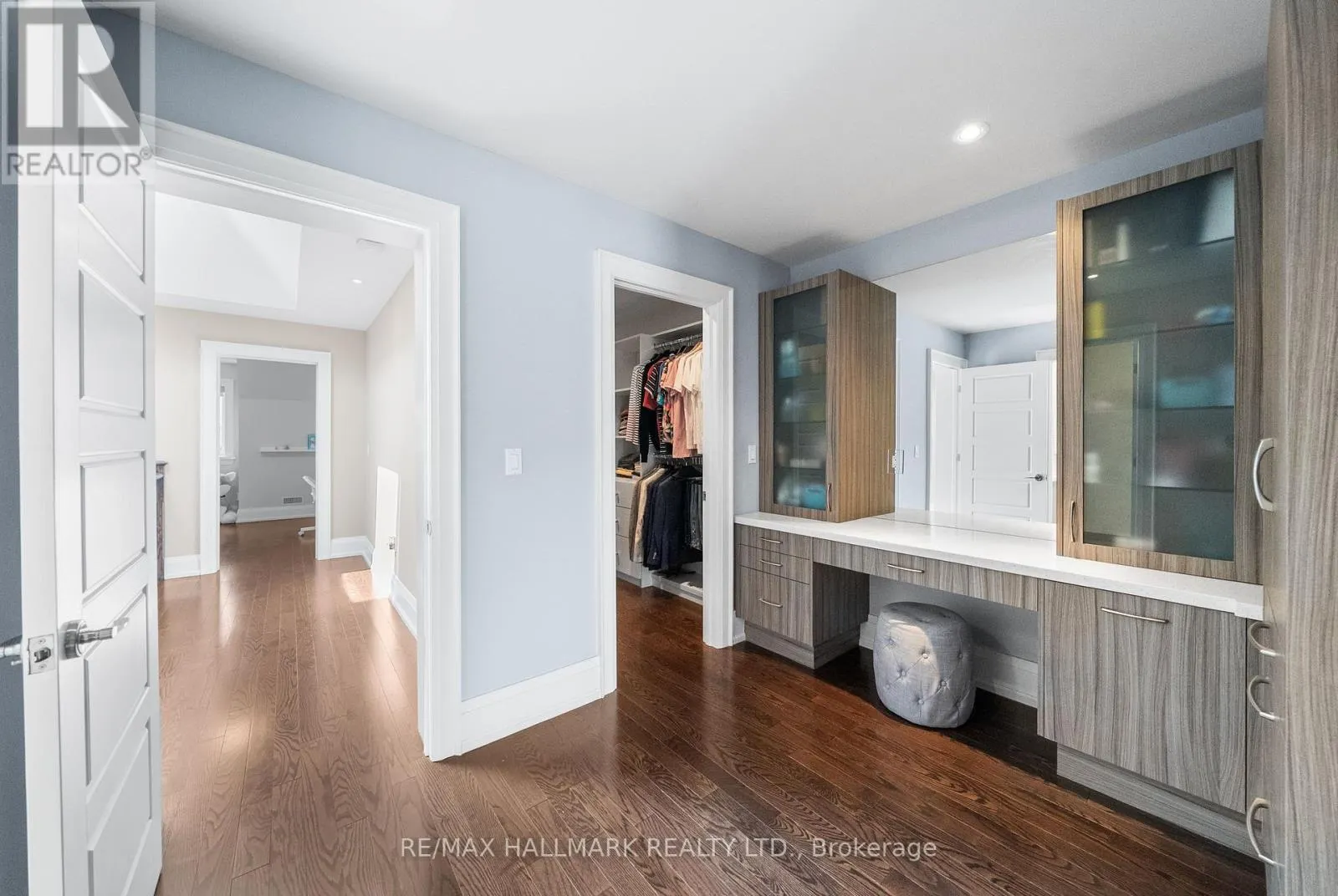 19 HYCREST AVENUE