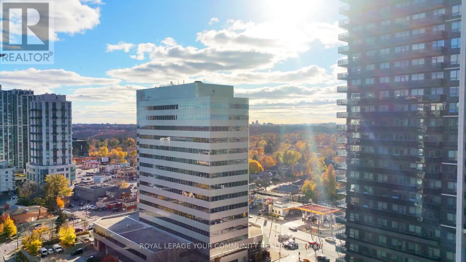 2102 - 23 SHEPPARD AVENUE E