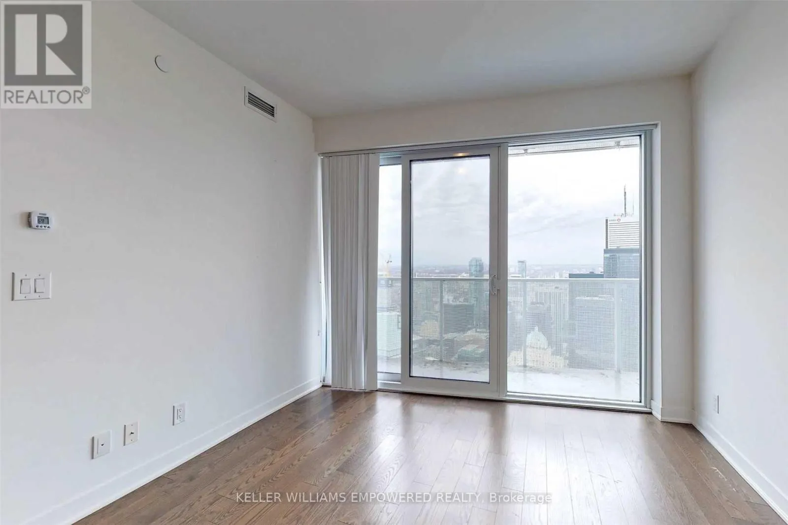 7003 - 88 HARBOUR STREET