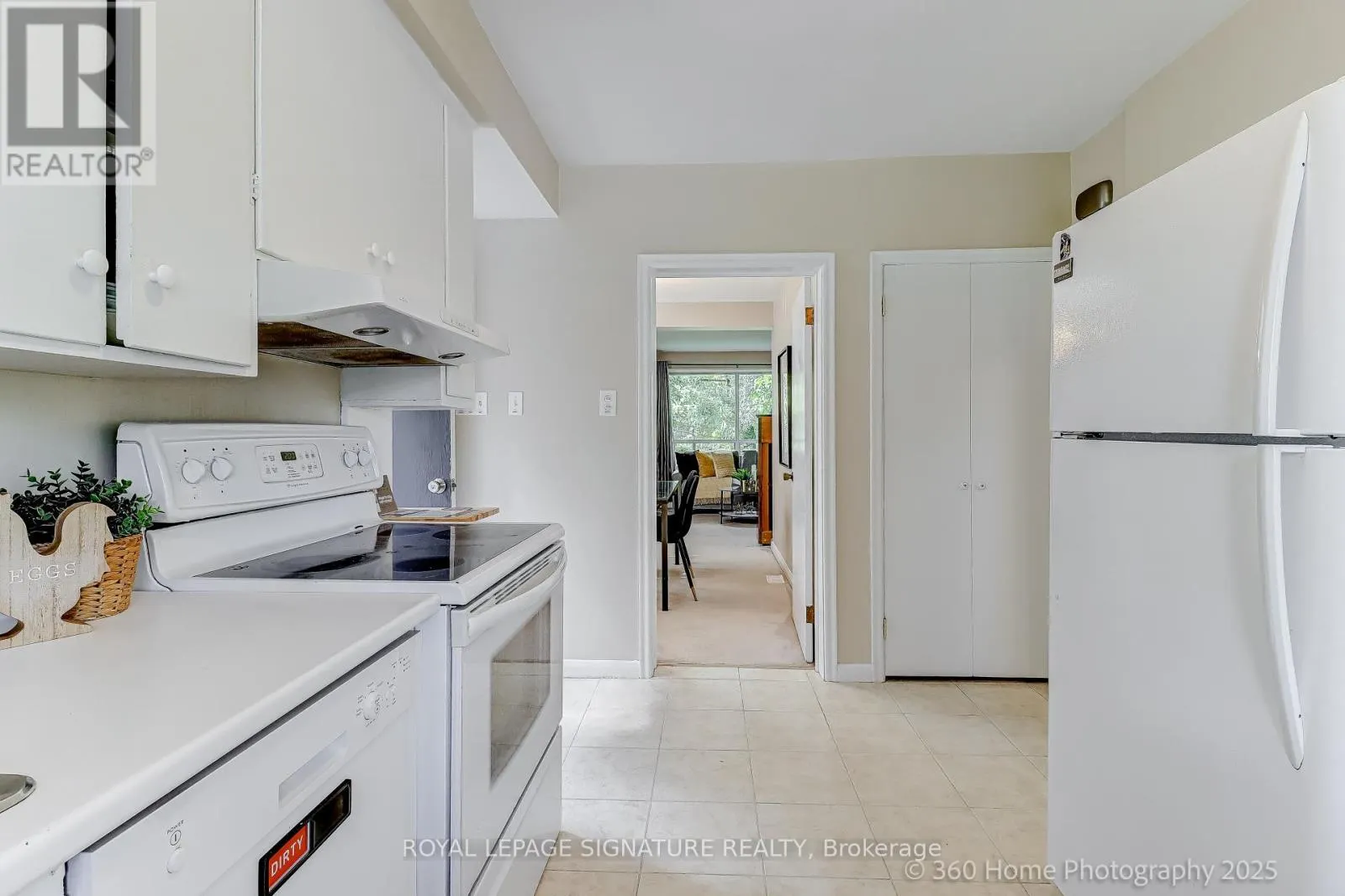 87 COMBERMERE DRIVE