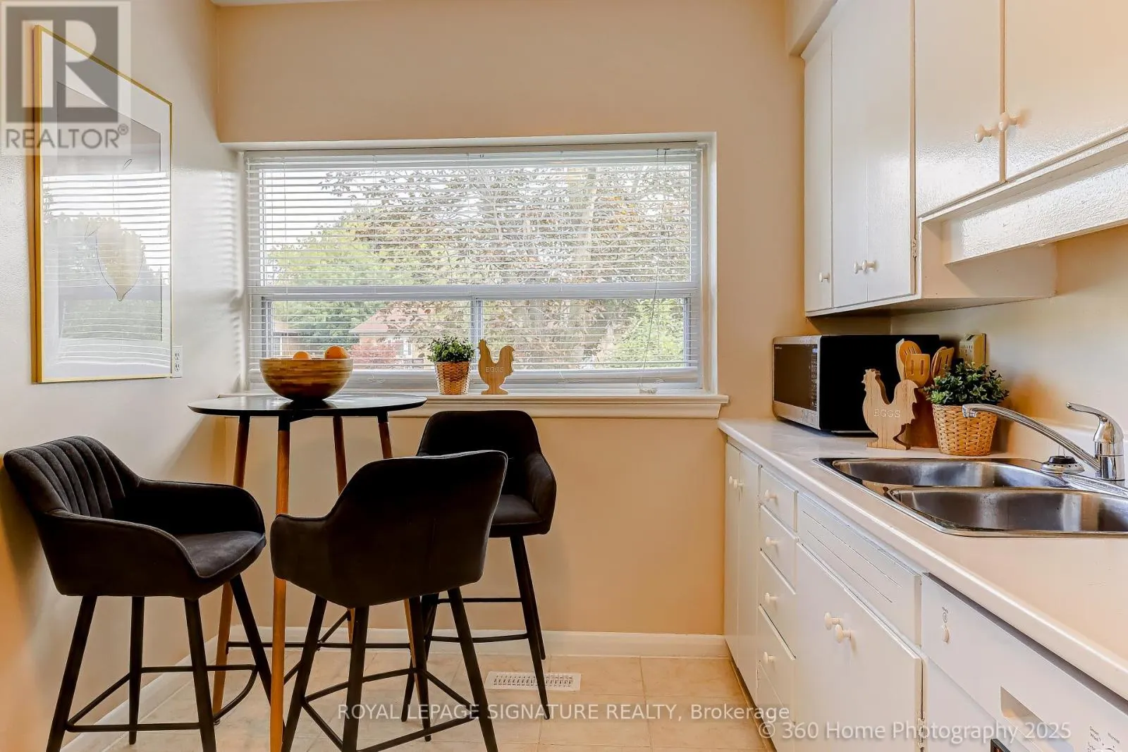 87 COMBERMERE DRIVE