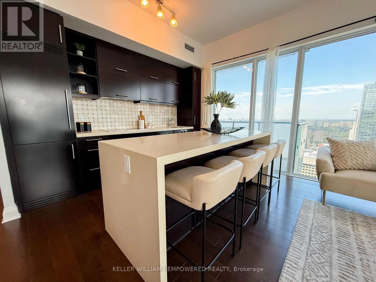 4508 - 1080 BAY STREET