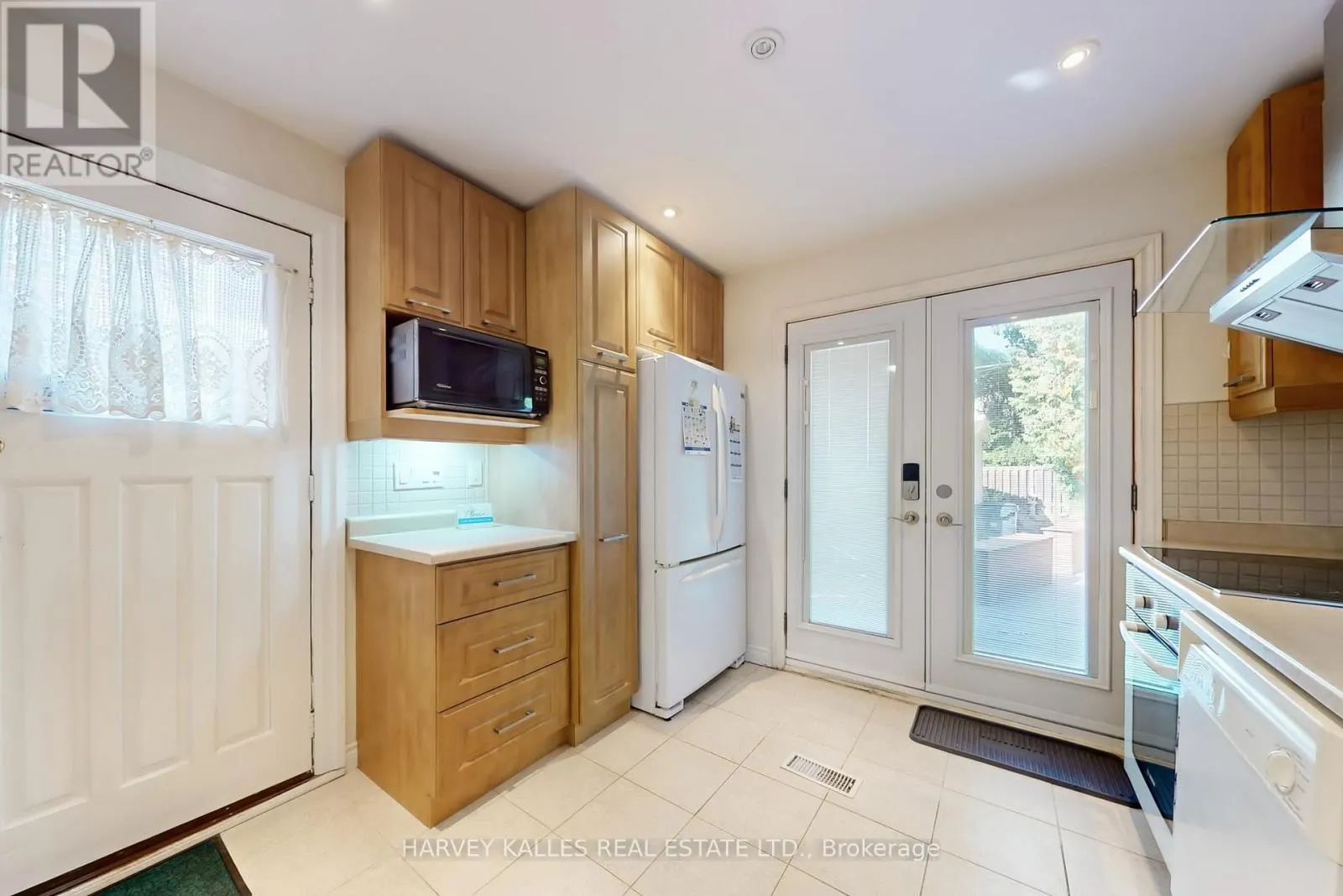 114 BOWOOD AVENUE