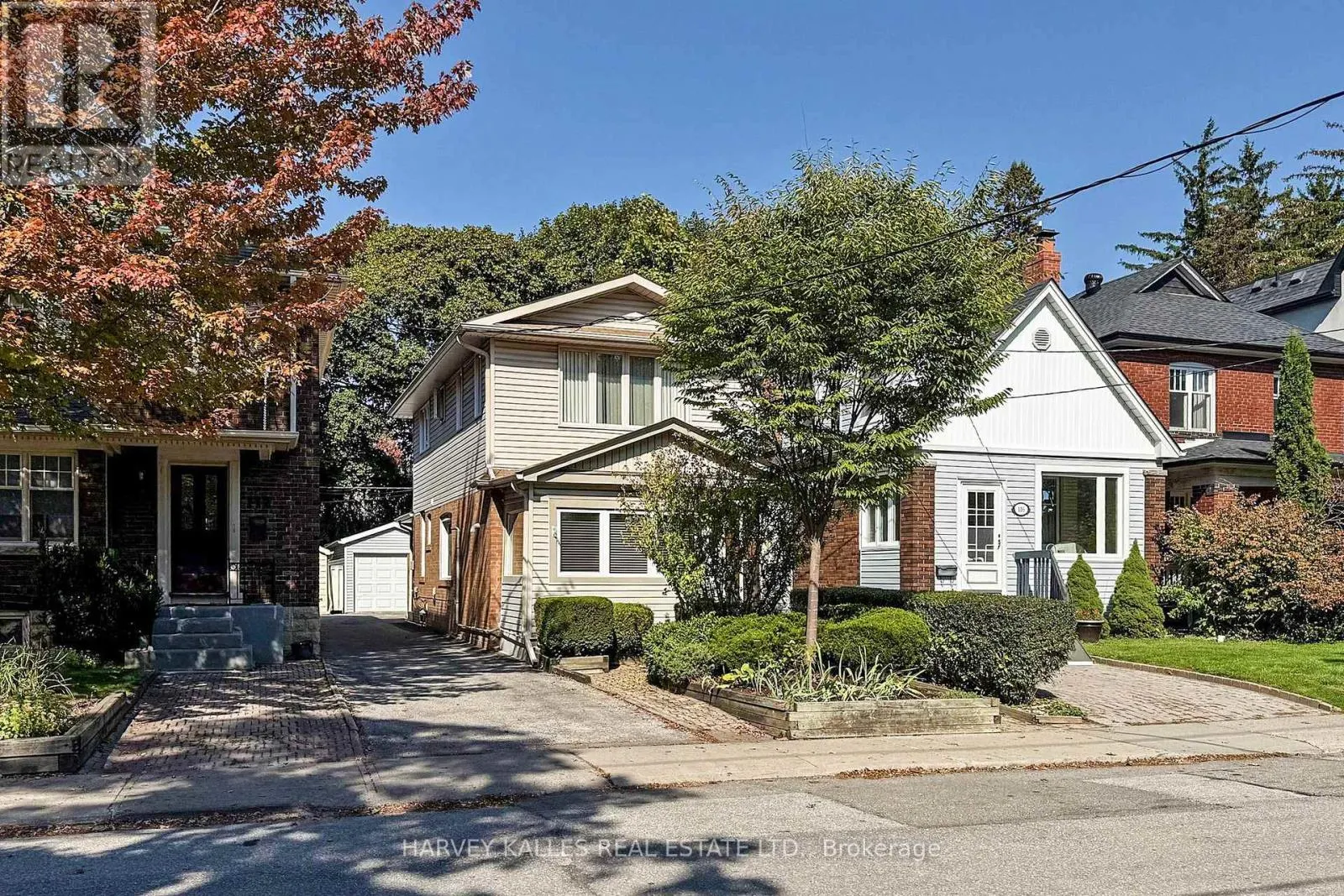 114 BOWOOD AVENUE