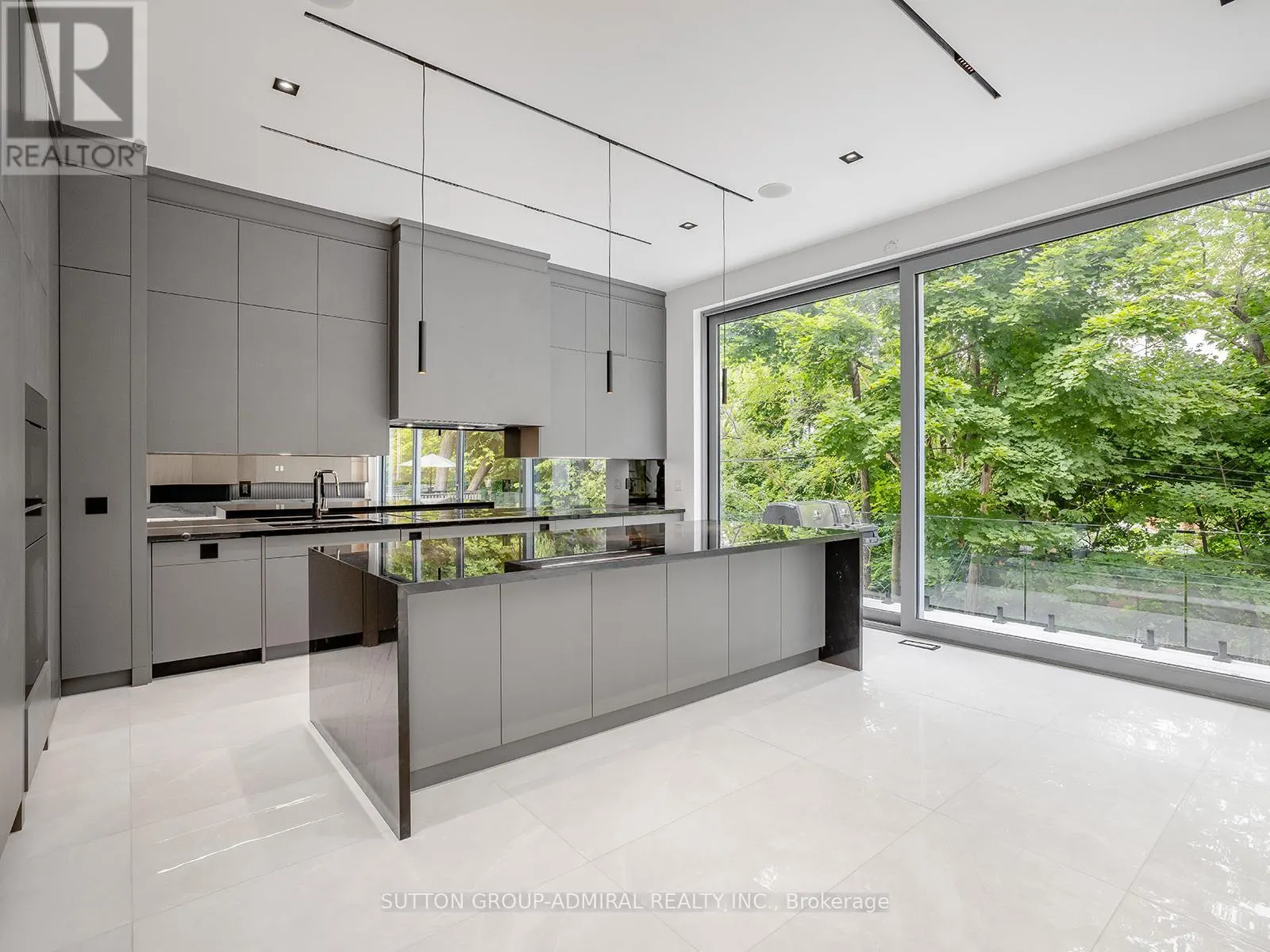157 OLD FOREST HILL ROAD