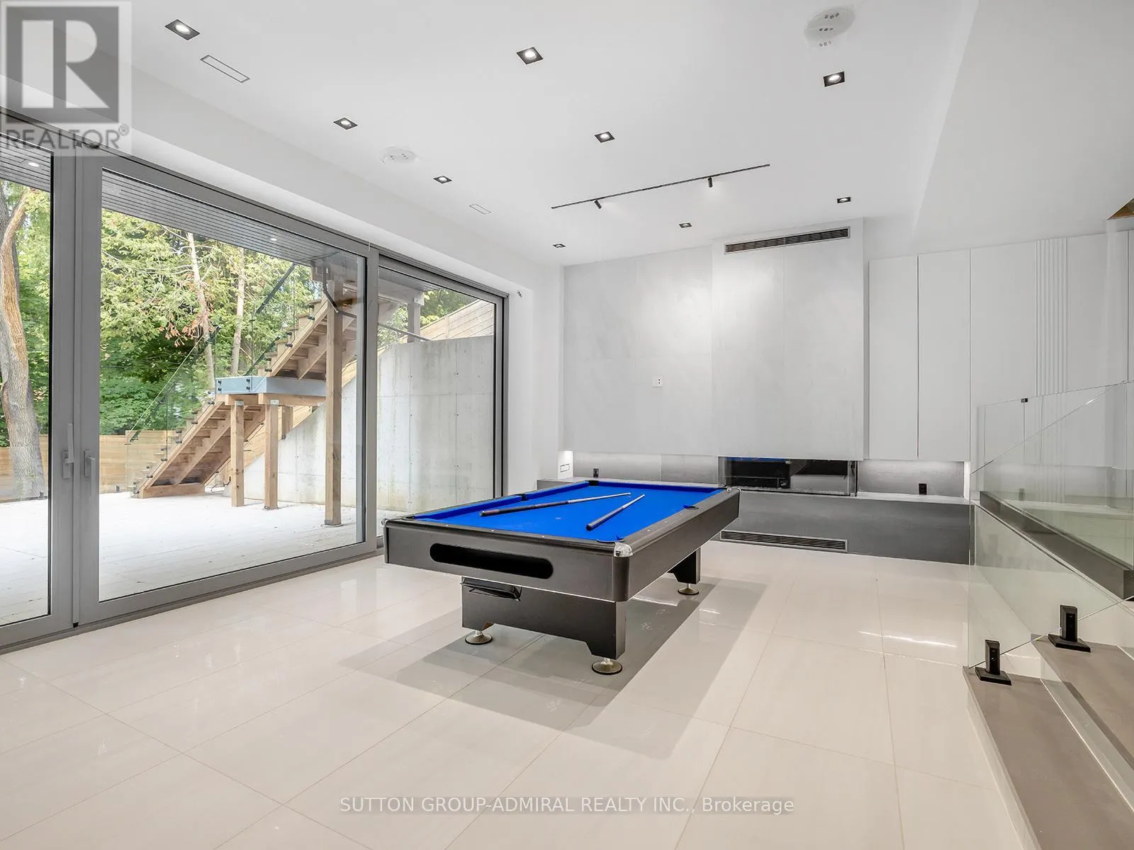 157 OLD FOREST HILL ROAD