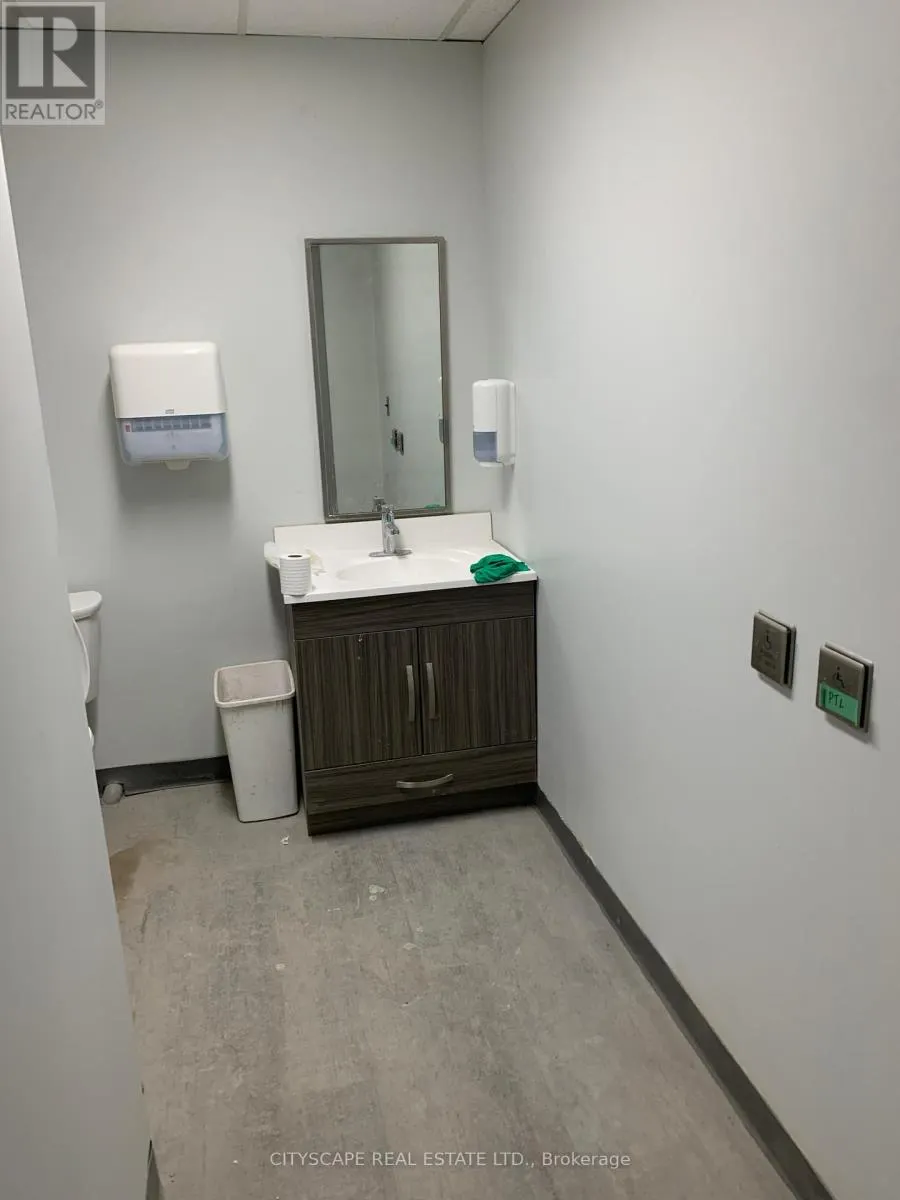 OPTION B - 50 PRINCE ANDREW PLACE