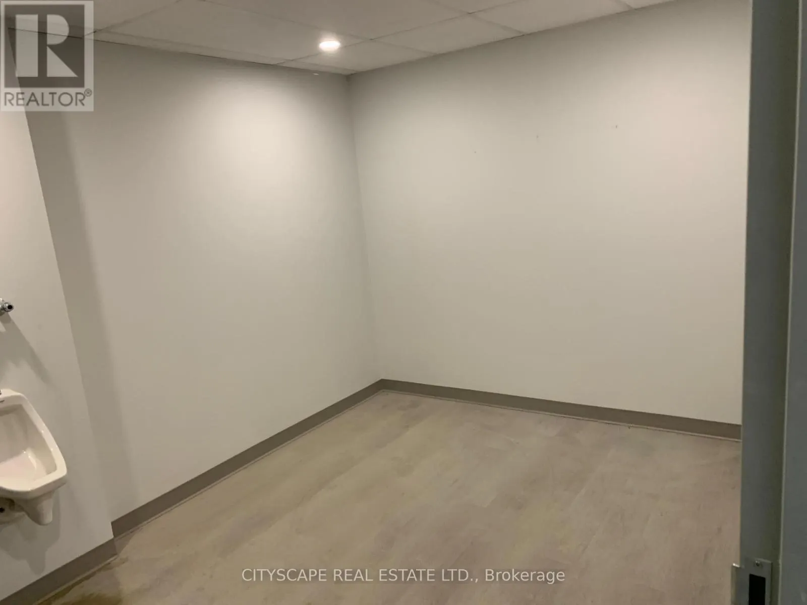 OPTION B - 50 PRINCE ANDREW PLACE