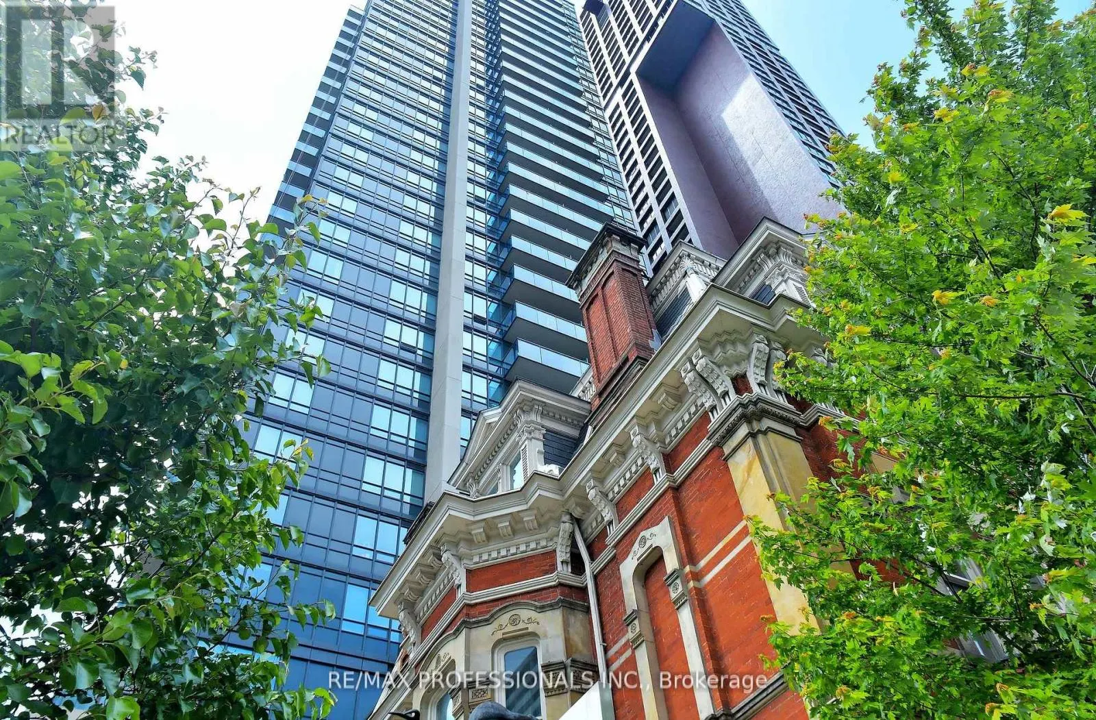 1601 - 28 LINDEN STREET