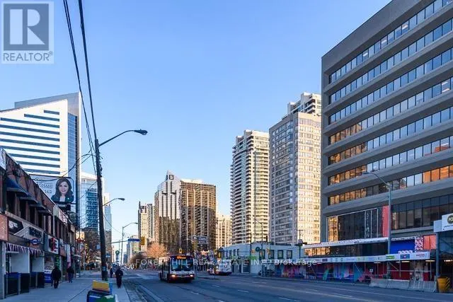 273 SHEPPARD AVENUE W