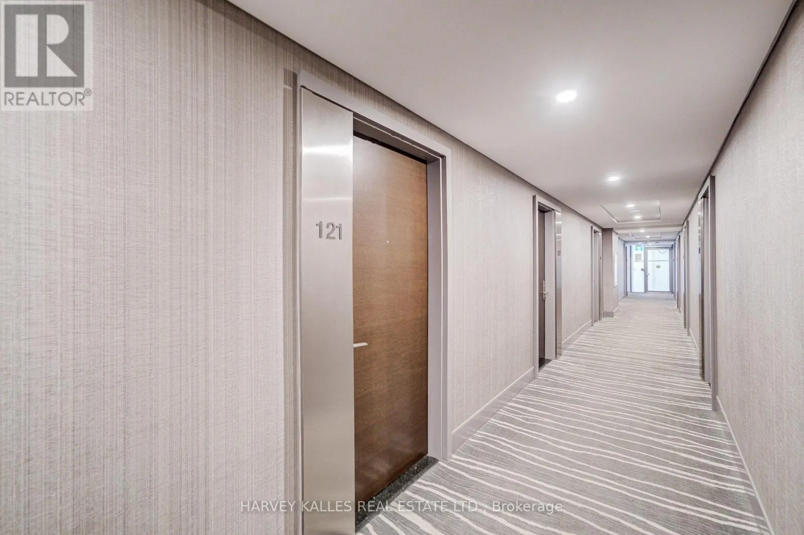 121 - 55 STEWART STREET