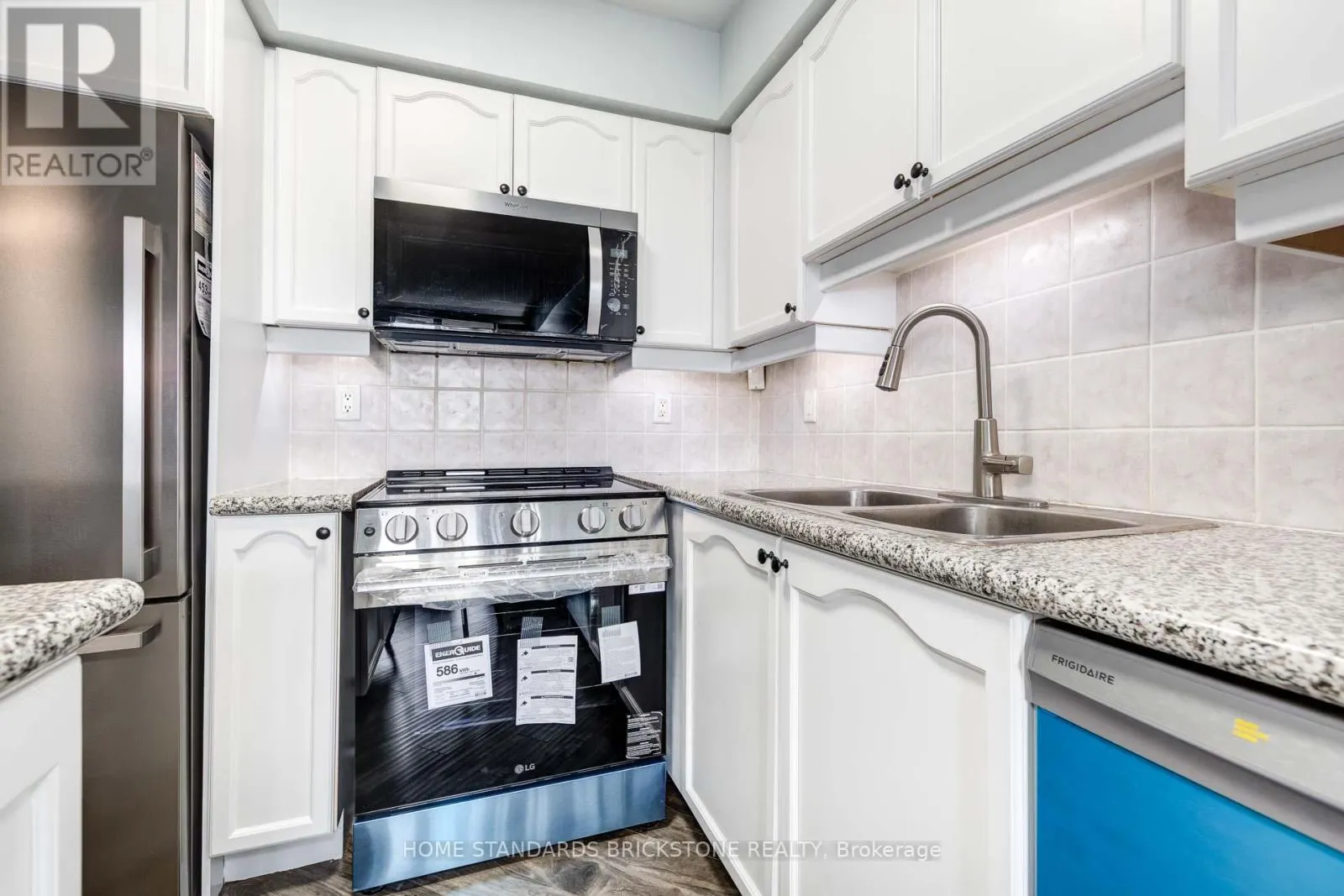 1701 - 78 HARRISON GARDEN BOULEVARD