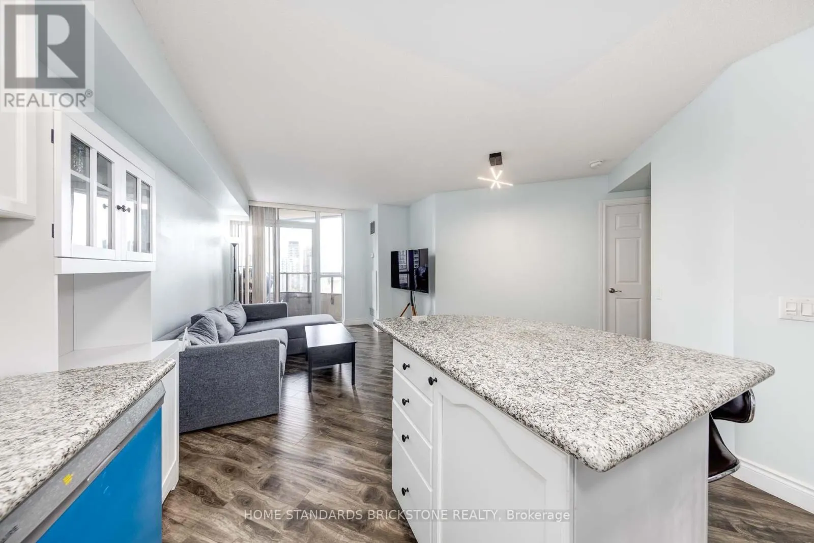 1701 - 78 HARRISON GARDEN BOULEVARD