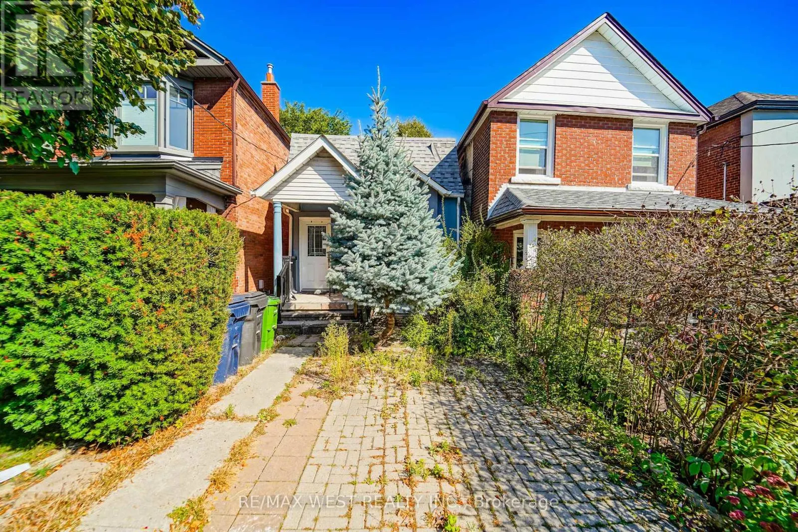 165 ROBINA AVENUE