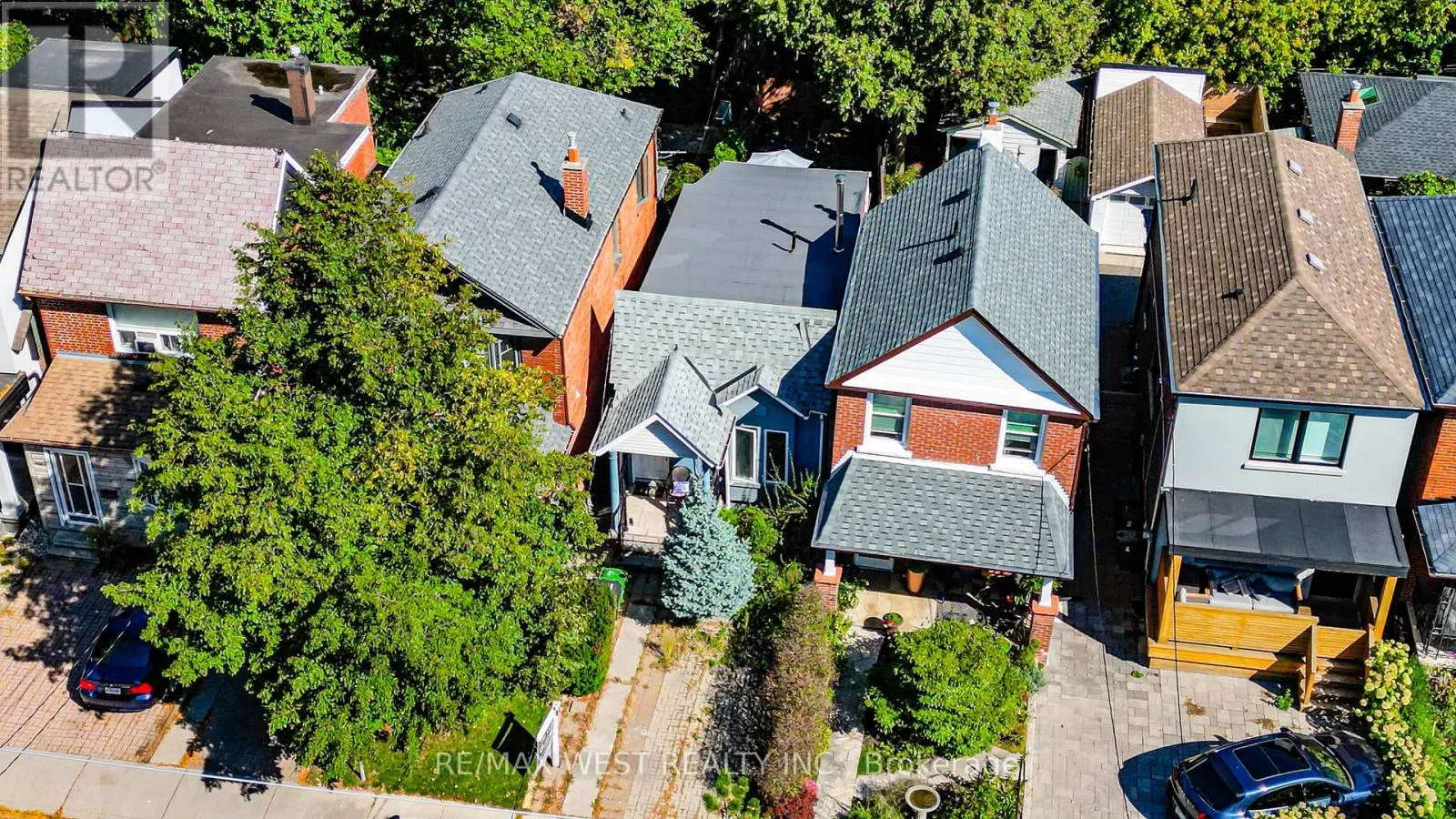 165 ROBINA AVENUE