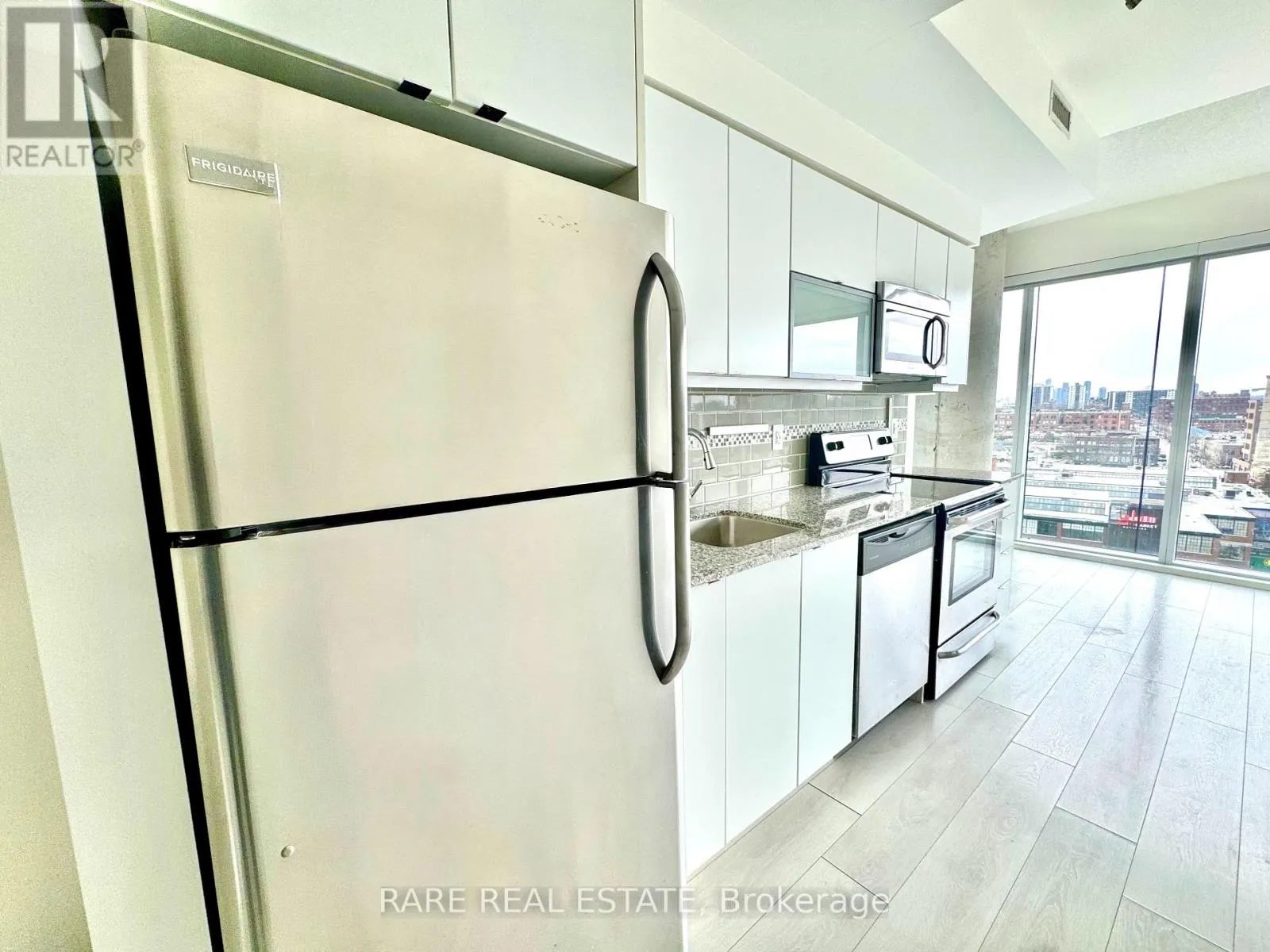 1112 - 150 EAST LIBERTY STREET